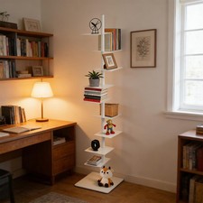 Vertikaler Bücherturm mit 9