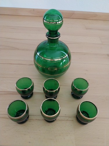 Schnaps und likör flasche - schnaps,
