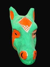 Pappmaske Pferd charismatisch