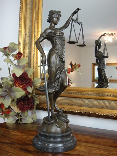 Bronze marmor justitia statue - bronze,