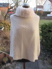 Poncho creme mit Pelzkragen