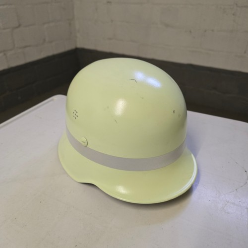 Feuerwehrhelm junger din - feuerwehrhelm,