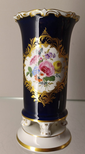 Meissen vase auf füsschen - auf,