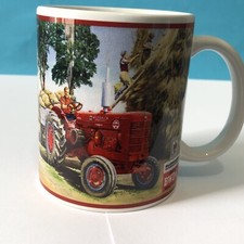 Mc Cormick BWD6 - Traktor - hochwertige Geschenkbox British Made Tasse