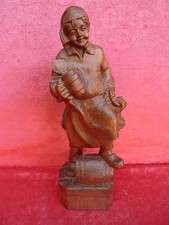 schöne,alte Holzfigur__Wirt