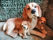 Hundefigur Deko Labrador Golden Retriever mit Welpen Dekofigur Hund liegend 
