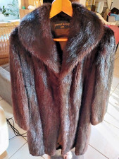 LANGER MANTEL DUNKLER NERZ