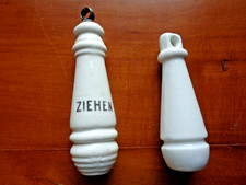 alte Porzellan Klo Toiletten Ziehgriff  ZIEHEN Abzieher  2 Stück