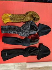 Schrankleer Set: 8 Schals und