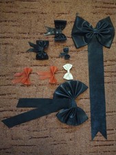 Latex Schleifen 8x Accessoir zum Verzieren/Basteln/Aufpimpen schwarz rot weiß