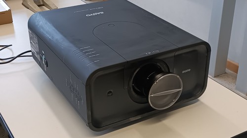 Sanyo plc xp200x - sanyo,