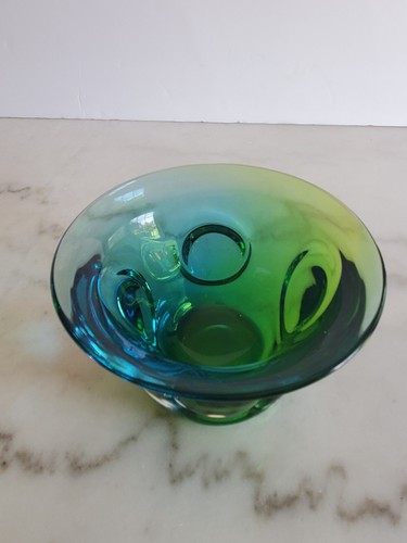 Stunning art glass bowl zoom - glass,
