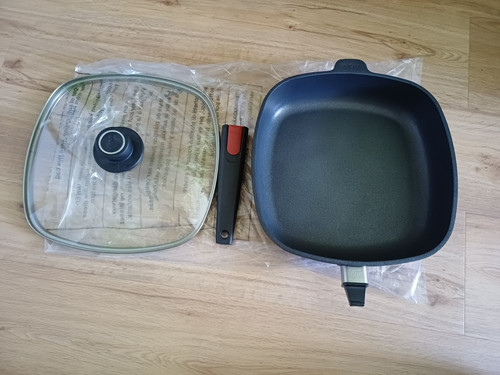 Nowo titanium gusspfanne mit - nowo,