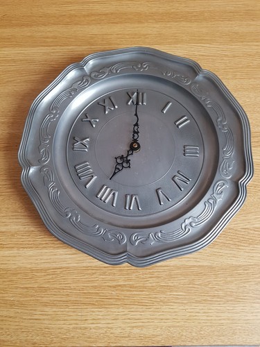 Wanduhr zinnteller gestempelt - wanduhr,
