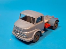 Wiking 1:87 / H0 Alte Mercedes-​Benz LS 1413 Solozugmaschine AHK graublau