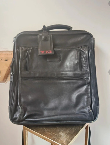 Tumi leather briefcase - tumi,