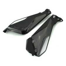 Carbon Tankverkleidung unten