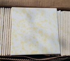 40 Wandfliesen 15x15x0,6 cm Boizenburg weiß gelb Glasur M107 retro Ostalgie