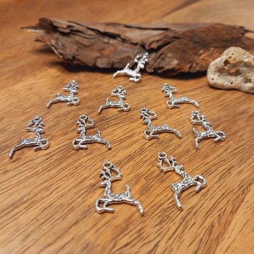 Hirsch rentier charms - /,