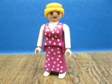 Frau aus 4382 5510 5955 Figur