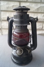 Gepflegte Feuerhand Super Baby Nr. 175, alte Petroleumlampe mit rotem Glas