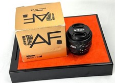 Nikon Nikkor AF 50mm 1:1,8 mit
