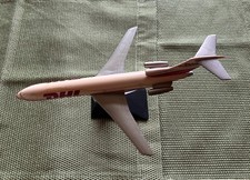 1 Flugzeug DHL - Wordwide Express Modell aus Plastik / Kunststoff DHLschrift Rot