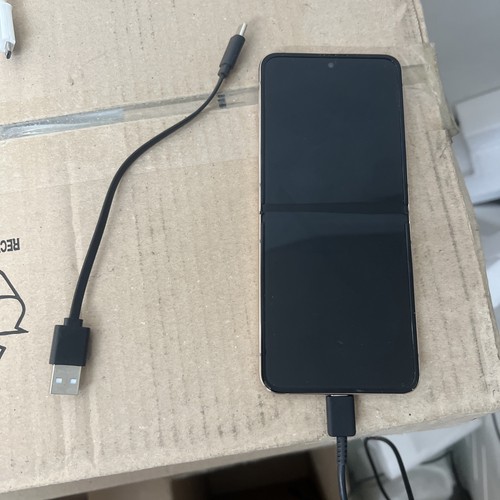 Samsung galaxy flip4 - galaxy,