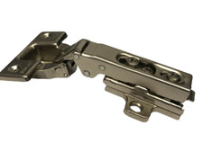 Grass Scharnier 1006-30 mit Feder 110° Snap-On und Montageplatte