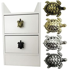 Antiker Schrankknopf