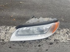 Frontscheinwerfer Volvo S70/V70/XC70 V70 31353532 Xenon Links