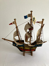 Schiffsmodell Santa Maria aus