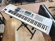 Yamaha Motif ES7 76 Key