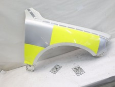 Kotflügel vorn rechts VW TOUAREG 1 7L Weiss 7L6821208C mit Folie beklebt 09-2005