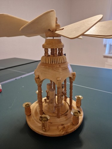 Weihnachtspyramide gedrechselt
