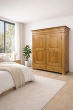 Antiker Schlafzimmerschrank