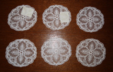 6 kleine Florentiner Tüll Deckchen-Spitzendeckchen-Tischdecke