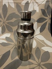 Unbekannte Glasflasche Shaker