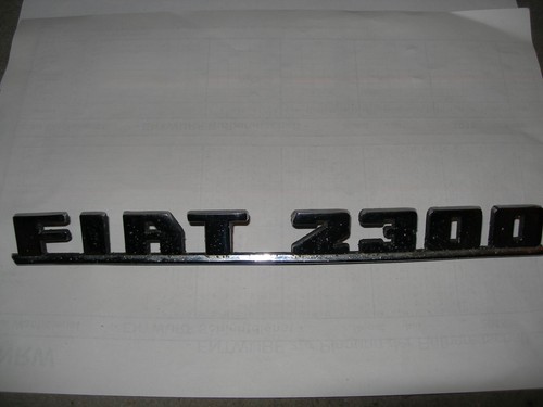 Fiat 2300 schriftzug - schriftzug,, emblem