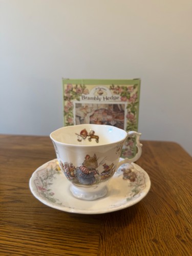 Royal doulton brambly hedge - doulton,