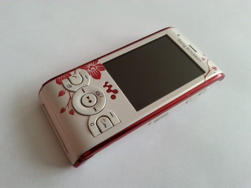Sony ericsson w595 flower - sony,