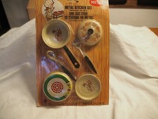 Metal Küchenset, Geschirr