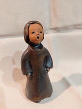 Weihnachssänger, Chorknabe in Mönchskutte,  braune Keramik Höhe ca. 15 cm