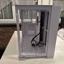 Lian Li O11 Air Mini Midi-Tower Gehäuse, Weiß