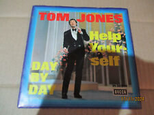 Tom Jones - Help Yourself / Day By Day 7" Single Vinyl (2)