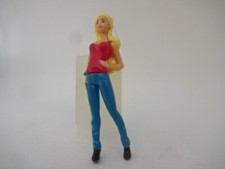 Spielfigur / Barbie im stylischen Look