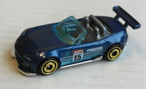 Hot wheels 2015 mazda 5 - 2015,