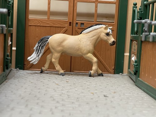 Schleich reitpony repainted - reitpony,