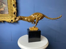 Moderne Bronze Skulptur Panthere auf schwarzem Marmor sockel Signed