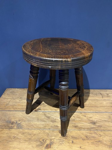 Antiker hocker aus eiche mit - eiche,